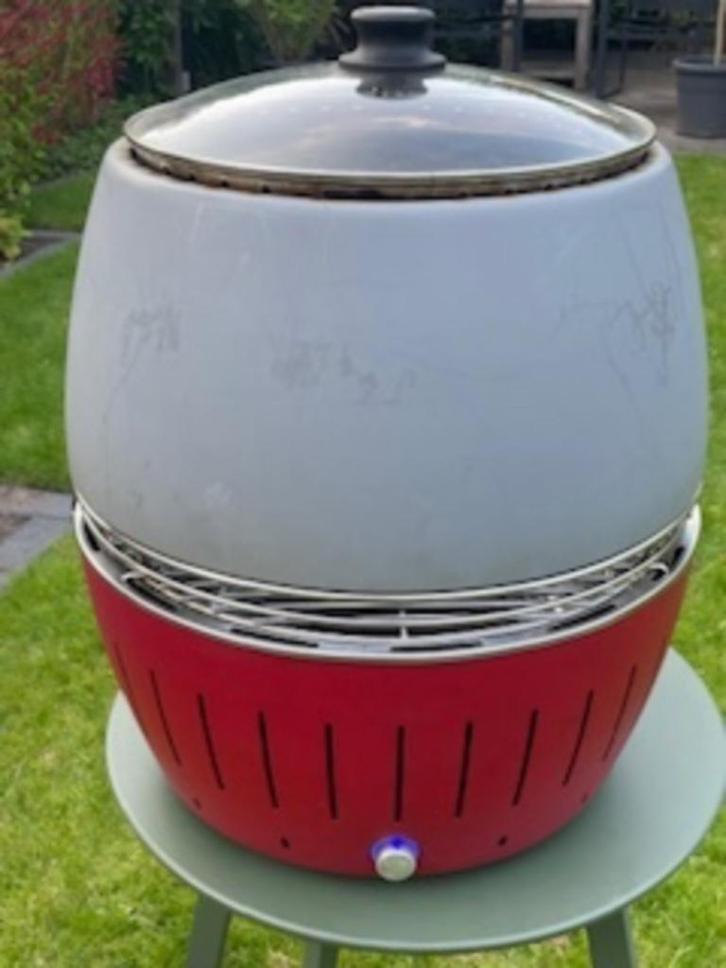 BBQ Lotus Grill XL met deksel, Tuin en Terras, Houtskoolbarbecues, Zo goed als nieuw, Met accessoires, Ophalen