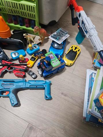 compleet zo als op de foto's  beschikbaar voor biedingen