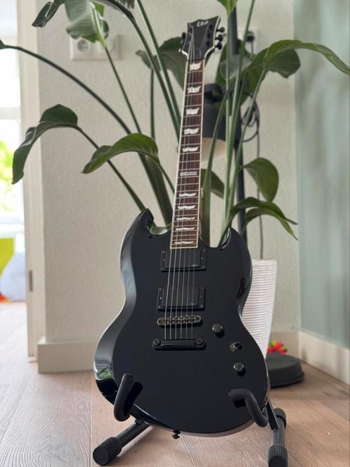 ESP LTD Viper-400 | Topkwaliteit Metal/Hardrock Gitaar!, Muziek en Instrumenten, Snaarinstrumenten | Gitaren | Elektrisch, Zo goed als nieuw