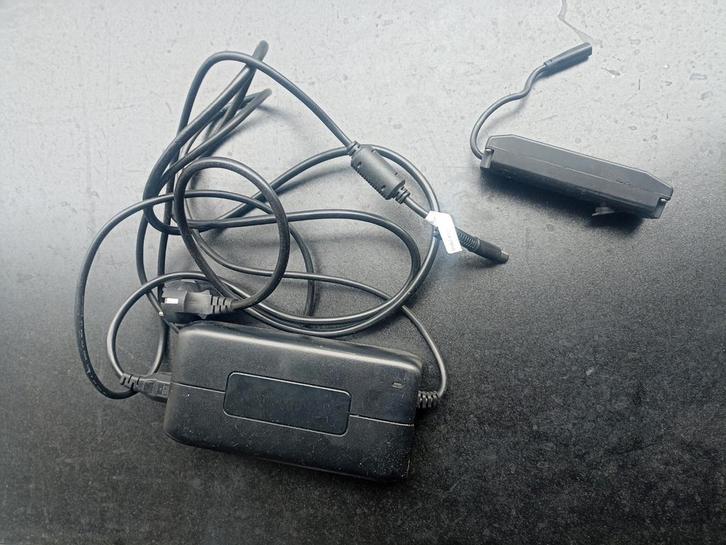 Nieuwe48V lader en gebruikte 36V laders: Van Moof X2,Stella, Fietsen en Brommers, Fietsaccessoires | Fietsaccu's, Zo goed als nieuw