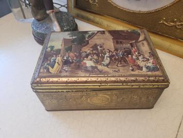 Groot vintage blik met barokke afbeelding beschikbaar voor biedingen