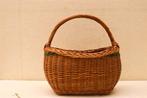Vintage Rieten Mand met hengsel 49528, Huis en Inrichting, Ophalen of Verzenden, Gebruikt, Rechthoekig, Riet
