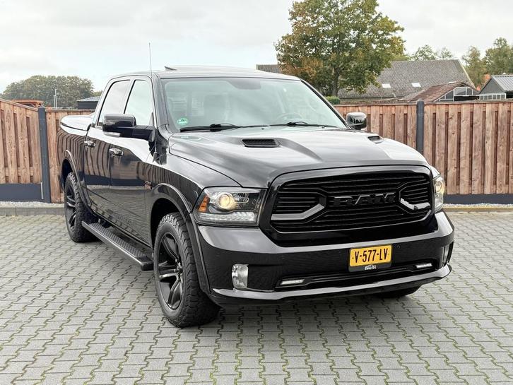 DODGE RAM 1500 SPORT 5.7 V8 HEMI 4x4 LPG PANO, Auto's, Dodge, Bedrijf, Lease, RAM 1500, ABS, Achteruitrijcamera, Airbags, Airconditioning