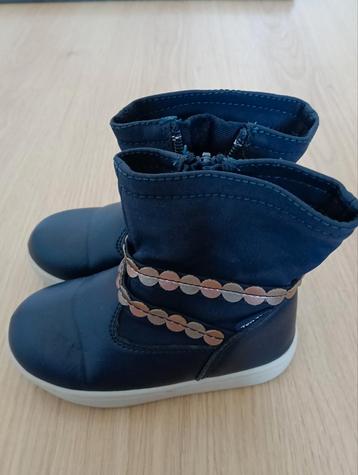 Blauwe Laarsjes Maat 24 beschikbaar voor biedingen