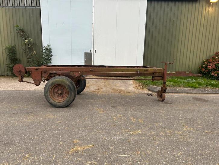 Platte kar | wagen | oude mestkar opknapper, Doe-het-zelf en Verbouw, Transportwagens, Gebruikt, Overige typen, 100 liter of meer