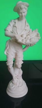 Oude meissen beeld, Fruitverkoper., Ophalen of Verzenden