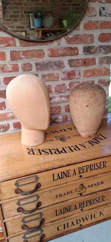 Oude pruikenhoofd - hoedenstandaard beschikbaar voor biedingen