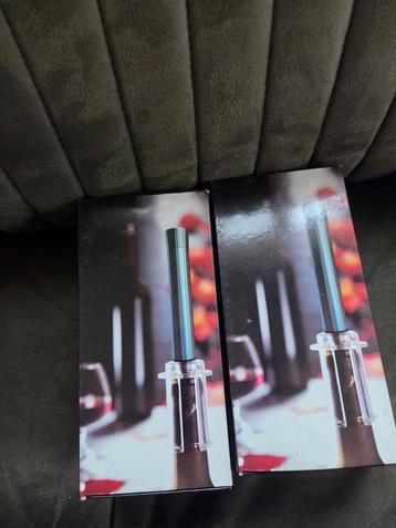 2x Nieuwe Wijnopeners in Doos beschikbaar voor biedingen