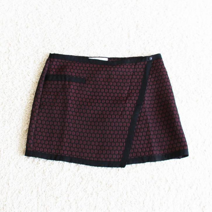 Mooi Vanilia Rokje (M) - 21 € 30,-, Kleding | Dames, Rokken, Zo goed als nieuw, Maat 38/40 (M), Overige kleuren, Boven de knie