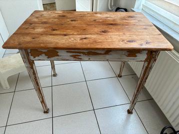 Brocante tafel 100 x 64 cm beschikbaar voor biedingen