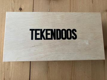 Tekendoos en schoolspullen  beschikbaar voor biedingen