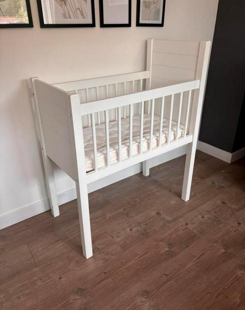Ikea Wieg met matrasje, Aerosleep en beddengoed, Kinderen en Baby's, Babywiegjes en Ledikanten, Gebruikt, Wieg, Ophalen