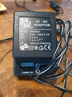 Universele trafo 3 tot 12 volt met omkeerbare polariteit, Ophalen of Verzenden, Zo goed als nieuw