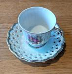 Vintage Versailles kop en schotel parelmoer - opengewerkt, Antiek en Kunst, Antiek | Servies los, Ophalen of Verzenden