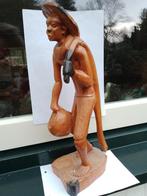 grote Houten beeld man, 38 cm . Hardhout, Ophalen