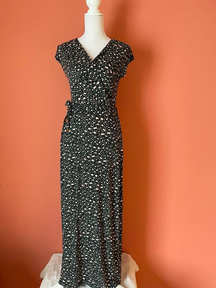 Dorothy Perkins groene maxi jurk met panterprint maat 36, Kleding | Dames, Jurken, Zo goed als nieuw, Maat 36 (S), Groen, Onder de knie