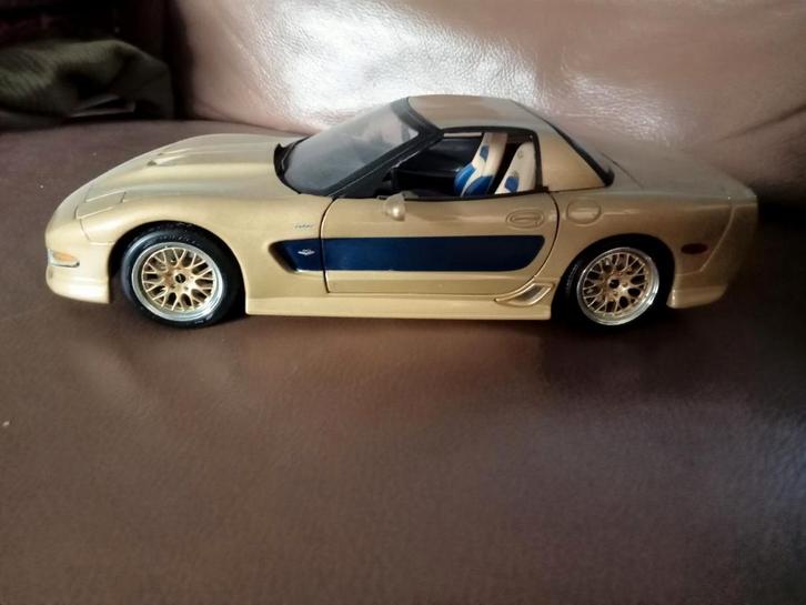 T.k speciale iditie corvette, Hobby en Vrije tijd, Modelauto's | 1:18, Zo goed als nieuw, Ophalen