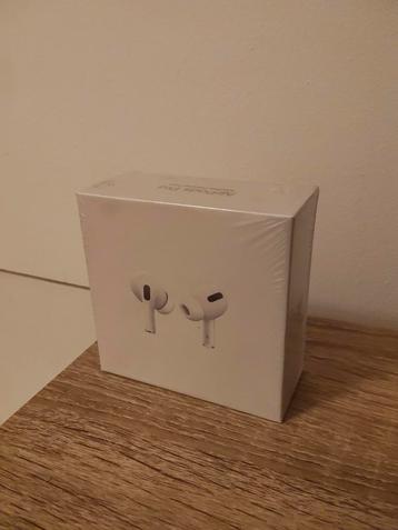 Apple AirPods Pro 2 (Nieuw in verpakking) beschikbaar voor biedingen