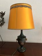 Vintage Tafellamp met Gele Kap, Huis en Inrichting, Lampen | Tafellampen, Ophalen, Gebruikt, Stof, 50 tot 75 cm