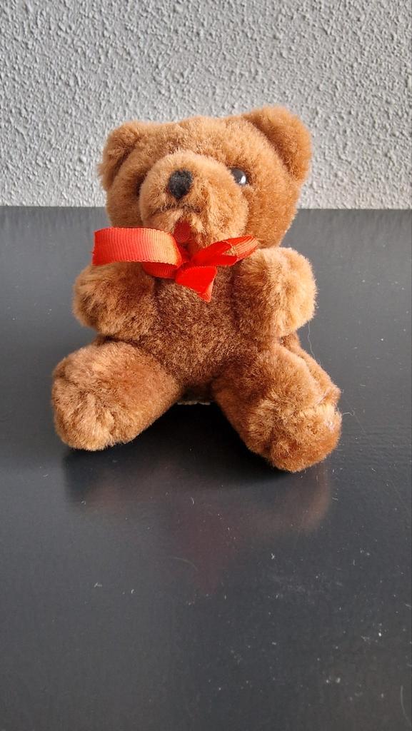 12 vintage beren beeldjes / blikjes / pluche / hout, Verzamelen, Beren en Cherished Teddies, Zo goed als nieuw, Stoffen beer, Overige merken