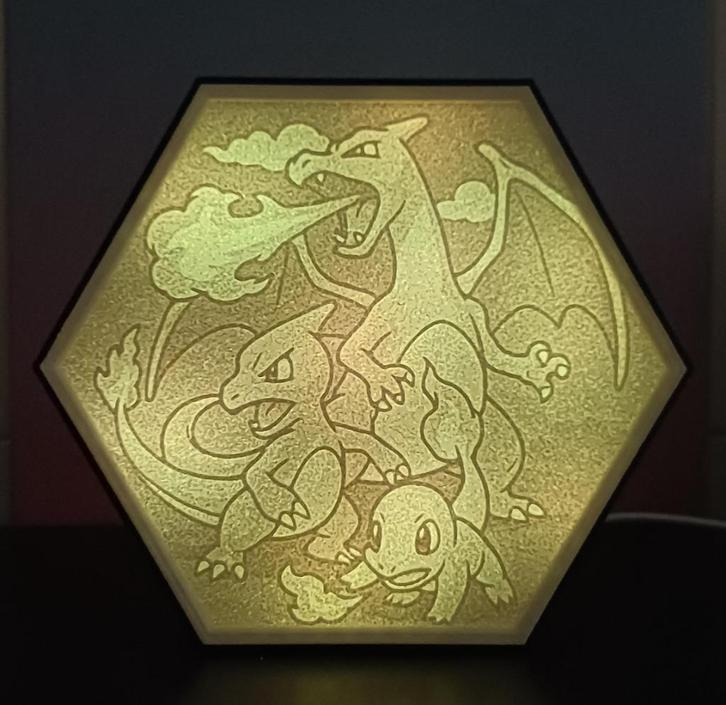 Charizard multi-color led lamp, Hobby en Vrije tijd, Verzamelkaartspellen | Pokémon, Nieuw, Overige typen, Ophalen of Verzenden