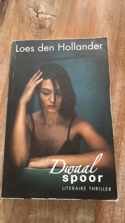 Loes den Hollander - Dwaalspoor, Boeken, Thrillers, Zo goed als nieuw, Nederland, Ophalen of Verzenden