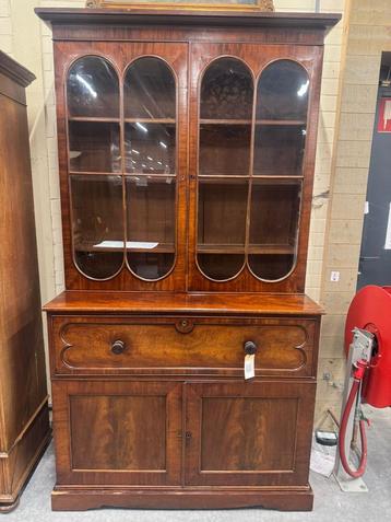 antieke kast , regency / Victoriaanse kast half 19e eeuw beschikbaar voor biedingen