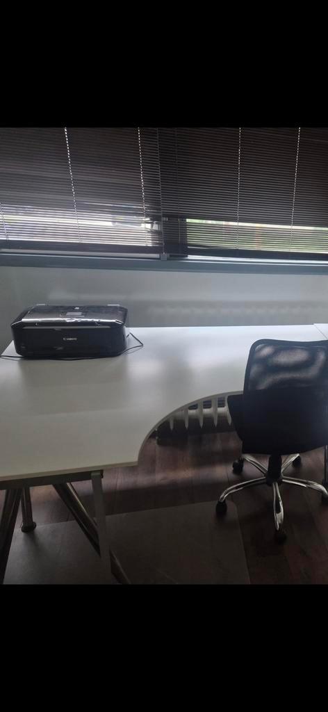 Goede kwaliteit bureau vandaag af te halen!, Huis en Inrichting, Bureaus, Zo goed als nieuw, Ophalen