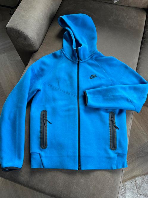 Zgan Nike Tech Fleece Vest Blauw Maat M, Kleding | Heren, Truien en Vesten, Zo goed als nieuw, Maat 48/50 (M), Blauw, Ophalen