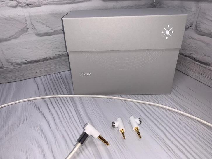 Dita Celeste mini xlr headphone cable, Audio, Tv en Foto, Audiokabels en Televisiekabels, Zo goed als nieuw, Overige kabels, Minder dan 2 meter