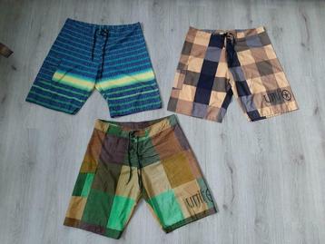 NIEUW!3 bermuda's in 1 koop voor 10 euro/mt XL beschikbaar voor biedingen