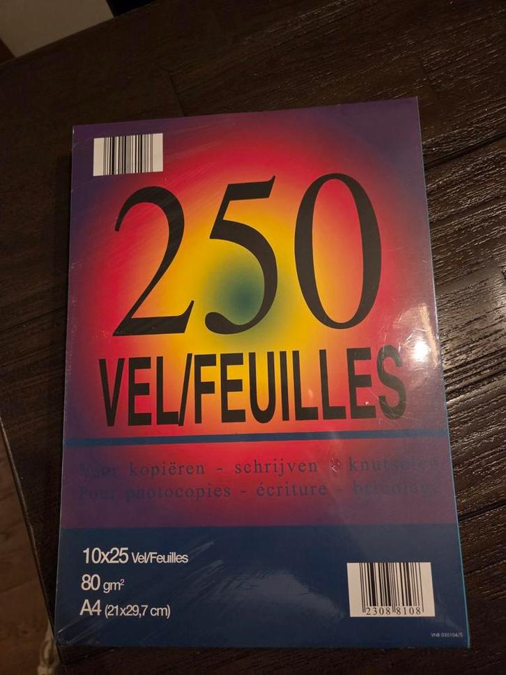 250 Vel Gekleurd Printpapier A4, Hobby en Vrije tijd, Knutselen, Ophalen of Verzenden