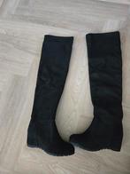 Nieuwe knie laarzen met sleehak, Kleding | Dames, Schoenen, Zwart, Nieuw, Ophalen of Verzenden, Hoge laarzen