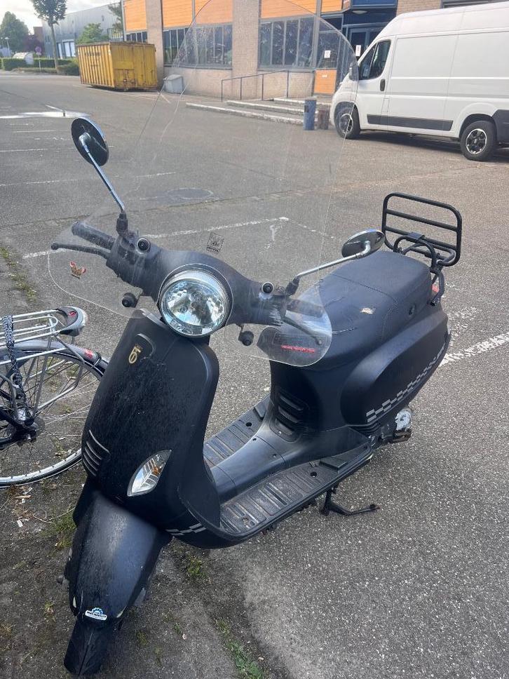 Te koop: BTC riva 2018, Fietsen en Brommers, Snorfietsen en Snorscooters, Gebruikt, Overige merken, Benzine, Ophalen