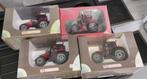 Miniatuur Mc Cormick nieuw 4 stuks, Ophalen of Verzenden, Nieuw, Tractor of Landbouw, Universal Hobbies