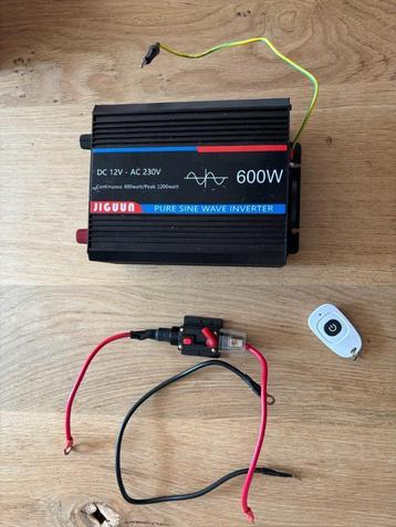 Omvormer 600 Watt 12V-220V  beschikbaar voor biedingen