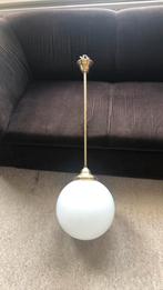 Mooie vintage lamp met grote bol, Huis en Inrichting, Lampen | Hanglampen, Ophalen, Gebruikt, Minder dan 50 cm
