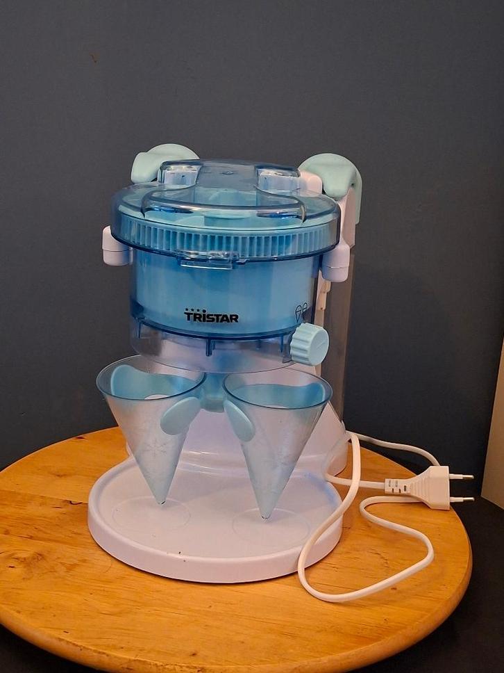 Slush Puppy Maker Tristar - IJsdrankjes Machine, Witgoed en Apparatuur, IJsmachines, Zo goed als nieuw, Koelelement, Ophalen of Verzenden