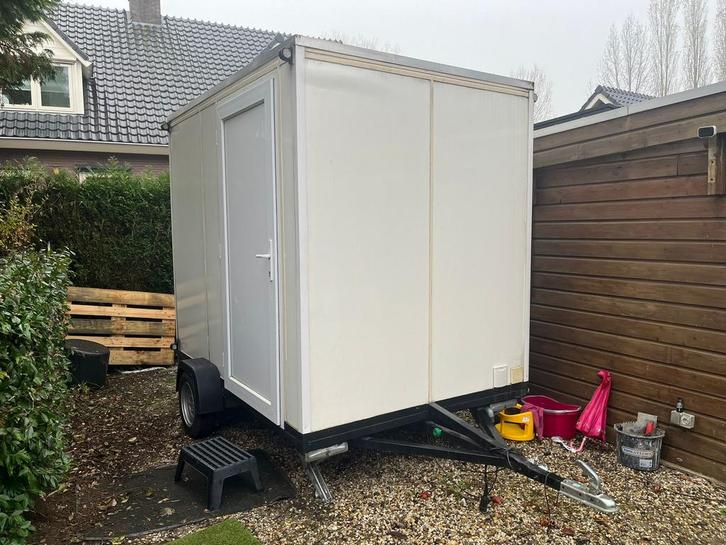 Mobiele sanitair unit, Zakelijke goederen, Machines en Bouw | Keten en Containers, Ophalen