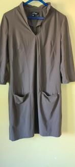 La Dress LaDress by Simone olijf groene jurk maat M, Maat 38/40 (M), Ophalen of Verzenden, Zo goed als nieuw, Knielengte