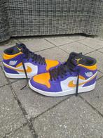 Air Jordan 1 Mid Lakers (2022), Kleding | Heren, Gedragen, Ophalen of Verzenden, Nike, Sportschoenen