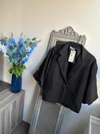 Nieuwe zwarte blazer met pofmouwen, Kleding | Dames, Maat 38/40 (M), Zwart, Nieuw, Ophalen of Verzenden