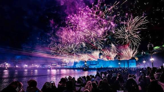 Efteling Oud en Nieuw tickets te koop, Tickets en Kaartjes, Recreatie | Overige, Drie personen of meer, Ticket of Toegangskaart