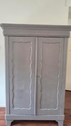 Biedermeier kast, Ophalen
