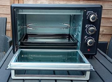 Oven zeer weinig gebruik is bij ons overbodig geworden . beschikbaar voor biedingen