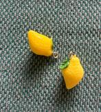 Twee bedels hangers citroenen, Overige merken, Overige materialen, Nieuw, Ophalen of Verzenden