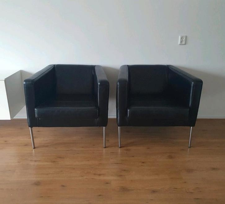 2x moderne lounge stoelen - zwart leer, Huis en Inrichting, Stoelen, Twee, Leer, Metaal, Zwart, Ophalen