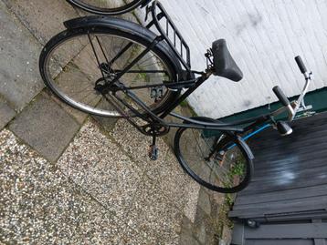 Omafiets beschikbaar voor biedingen