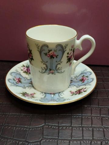 prachtig koffiepaar Royal Albert beschikbaar voor biedingen