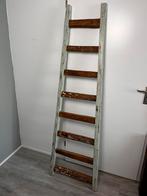 Leuke teak houten industriële design Ladder, Doe-het-zelf en Verbouw, Ladders en Trappen, Ophalen of Verzenden, Zo goed als nieuw